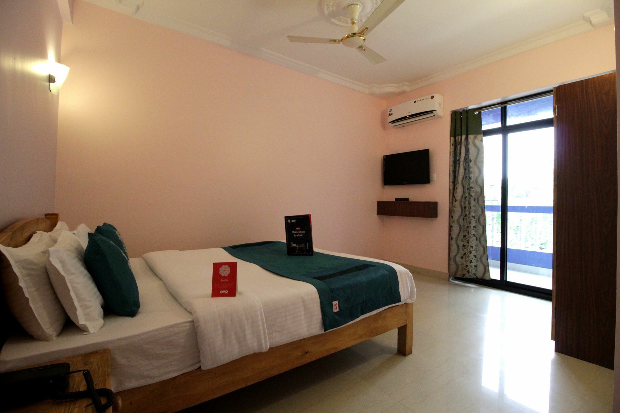 Oyo 3385 Hotel Baga Bay Exterior photo